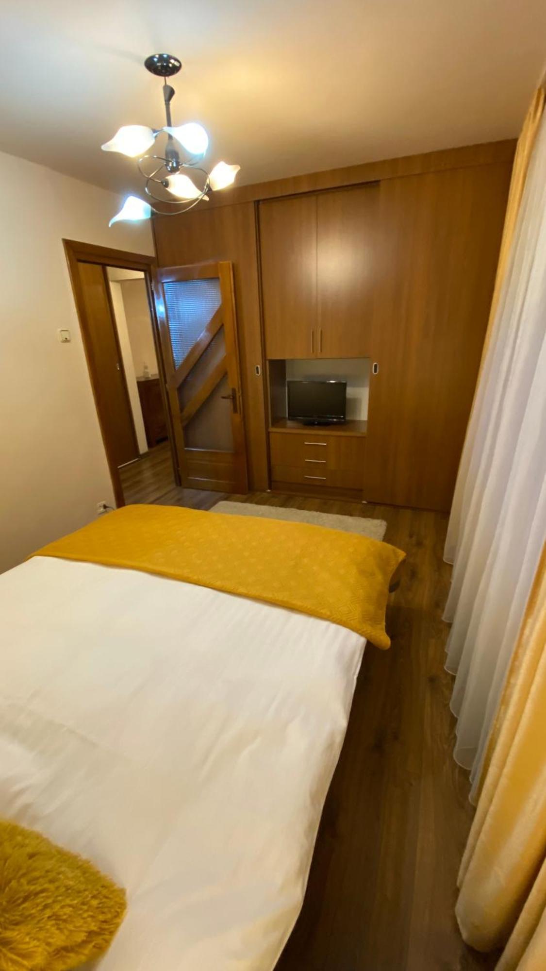 Apartament Doua Camere Baia Mare Bagian luar foto